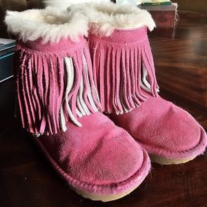 Kids UGG Boot Classic Short II Shearling Fringe Bootie